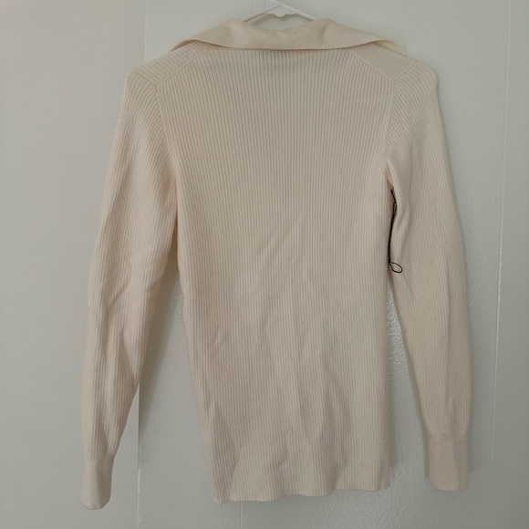 Aritzia Babaton Cream V-Neck Sweater - Picture 4 of 4